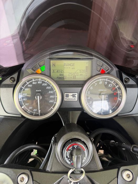 Kawasaki zzr1400