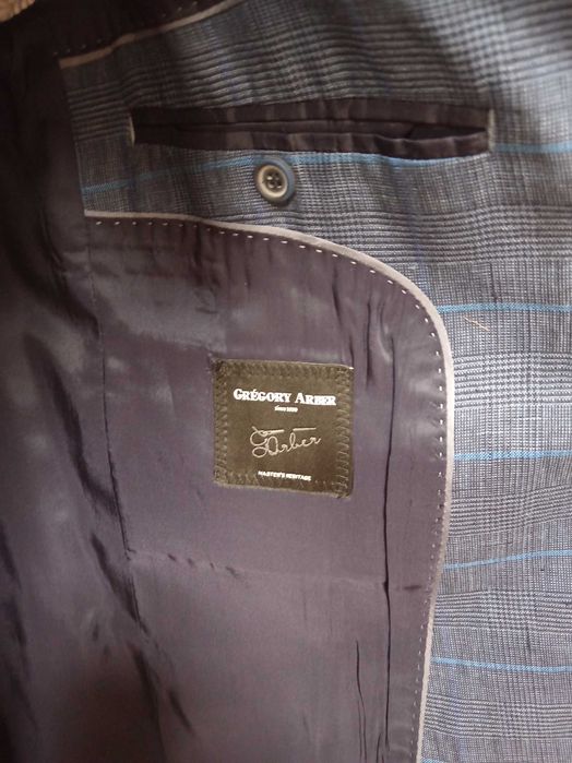 Стильный мужской  костюм Gregory ARBER
