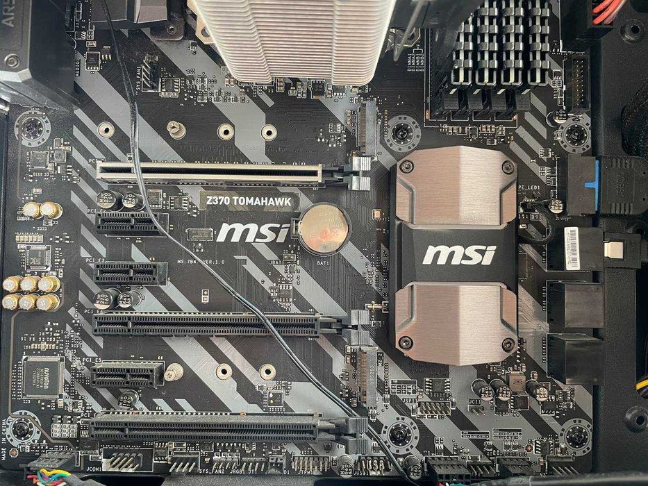 Ігровий Core i7 8700К + MSI Tomahawk Z370 + 32gb Corsair 3000 Ghz