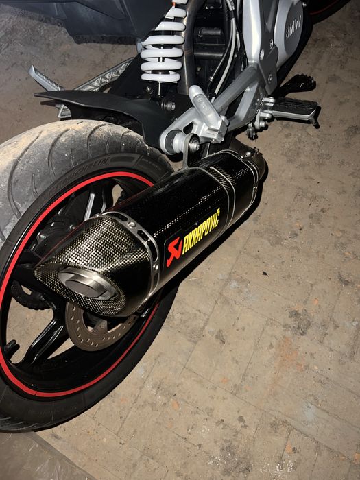 Escape BMW 310 Akrapovic