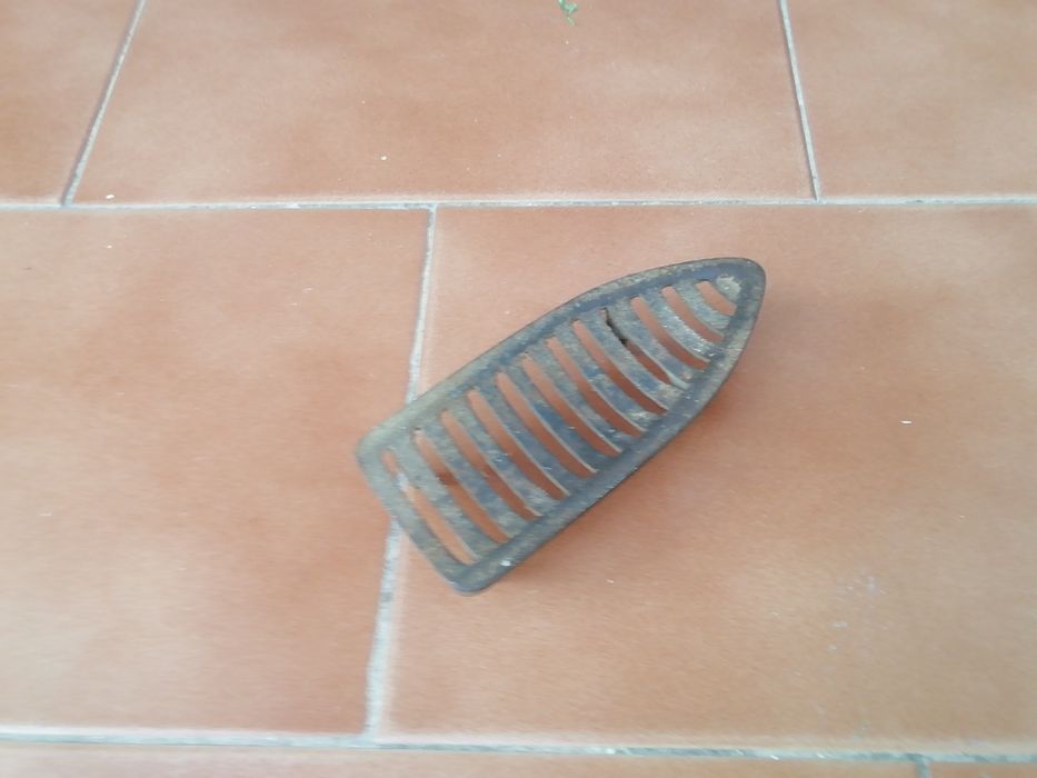 Ferro antigo em ferro