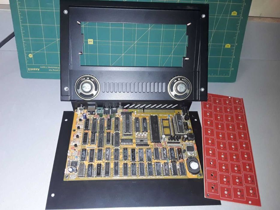 Zx spectrum Superfo Harlequin 128 Конструктор/корпус/клавіатура: 4