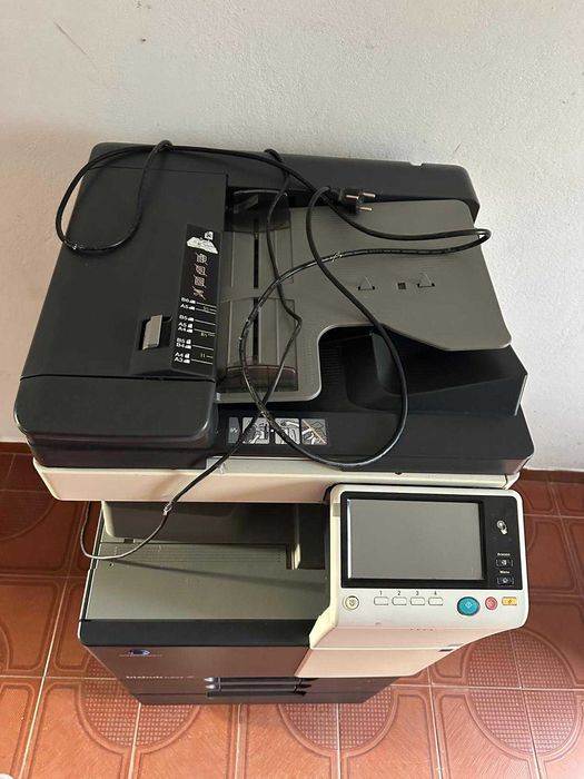 Impressora Konica Minolta bizhub c227