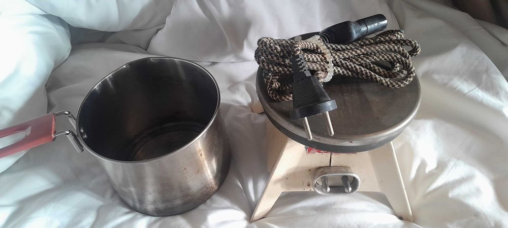 Fogão elétrico e panela indução/acampamento