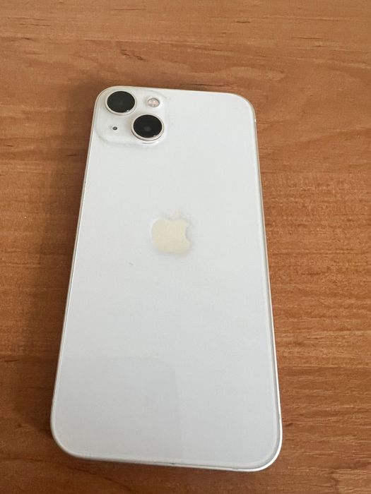 Telefon iPhone 13