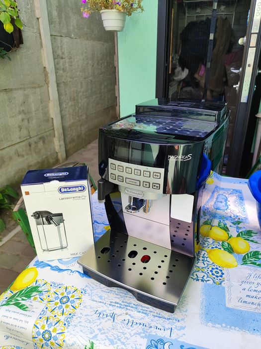 Кофемашина DeLonghi Magnifica S Cappuccino 22.366, 23.466