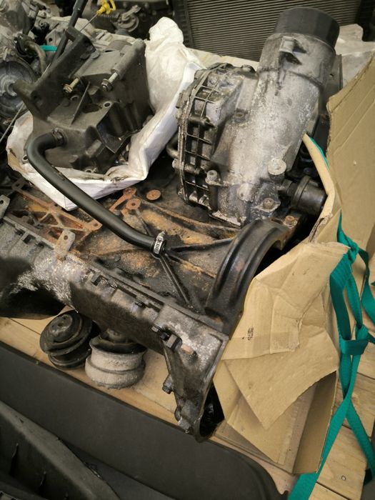 Mercedes silnik 2.8 m104 części