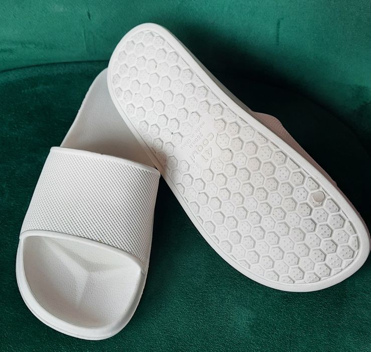 Klapki basenowe białe