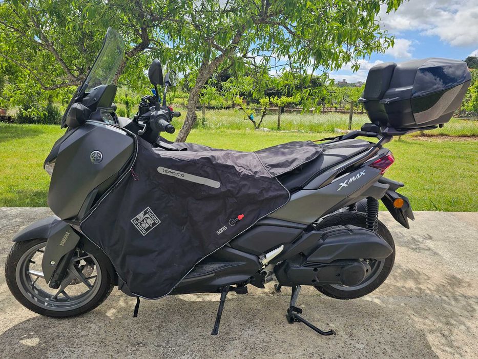 Scooter – Yamaha XMAX 125, ano 2023, estado como novo