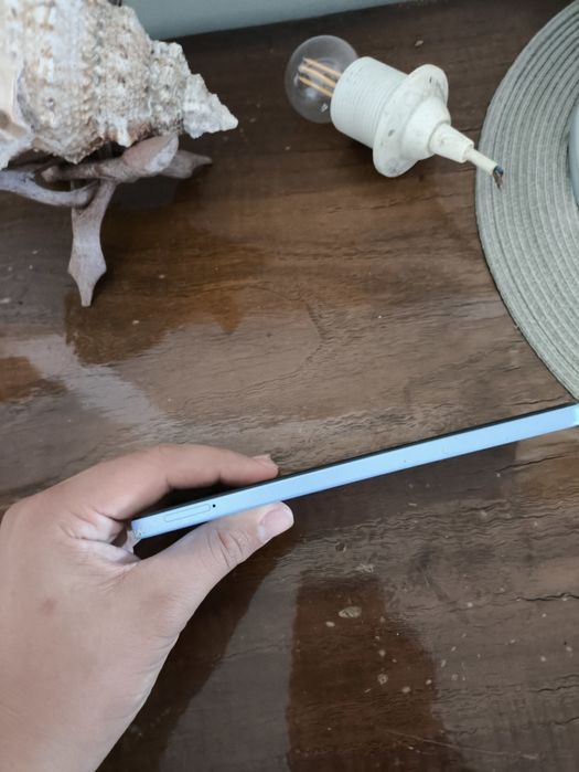 Redimi 12 azul  saí carregado com capa