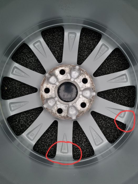 Felgi Alu 17" VW Sharan II Passat B8 B7 B6 T-Roc Tiguan II Golf 5x112