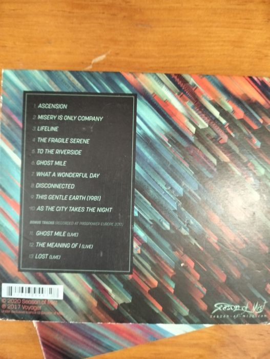 CD Voyager - Ghost Mile'