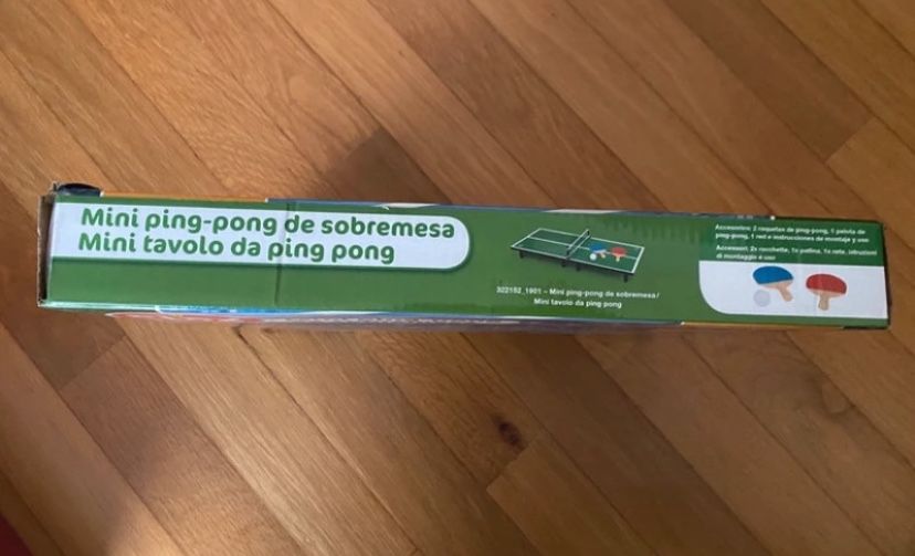 Mini-mesa de ping pong, da Playtive (6+).