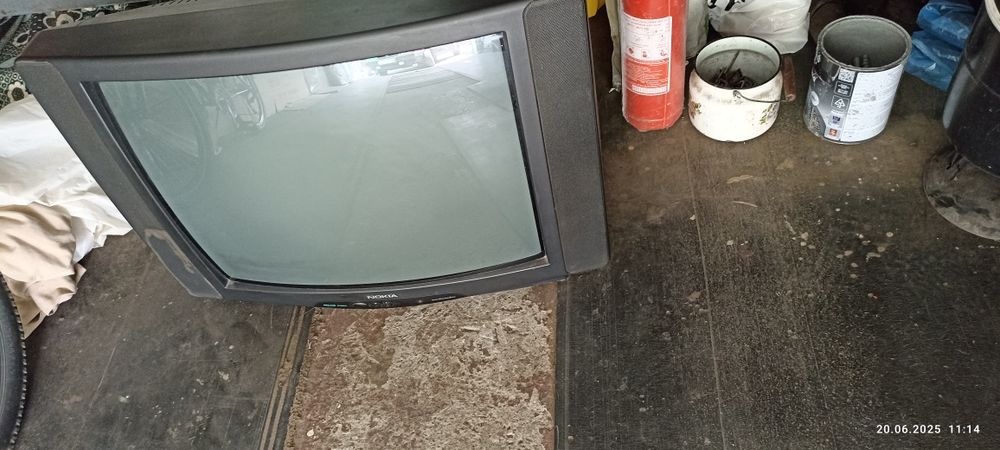 Продам телевизор