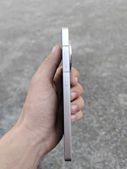 OnePlus ace 5  12/256 ПРОШИТИЙ НА 13r СРОЧНО