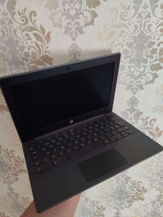 Ноутбук HP Chromebook G8 11.6" Intel Celeron 4 ГБ/32 ГБ