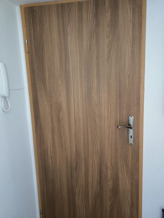 Drzwi wewnętrzne  80 x 4 , 70 X1 , 60