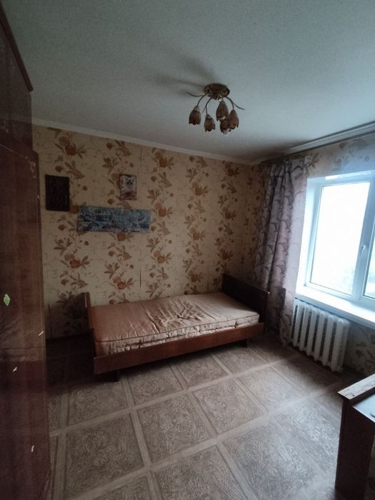 4 кімнатна квартира з добротним  ремонтом