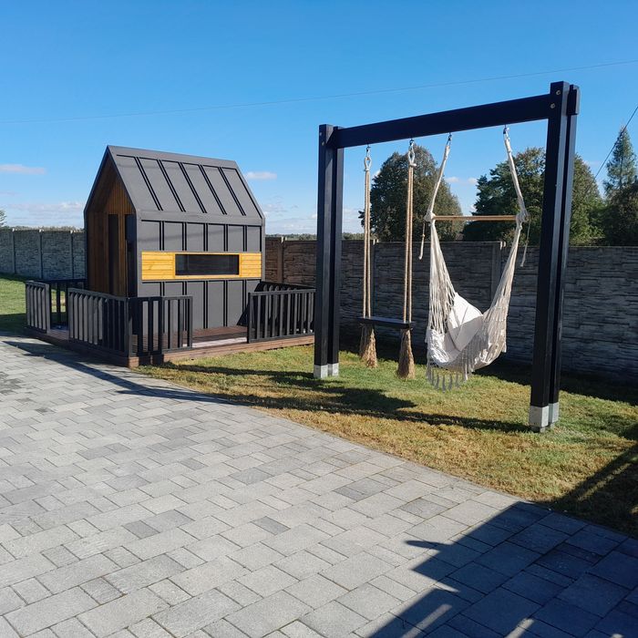Plac Zabaw Domek Nowoczesny Huśtawka  Stodoła
