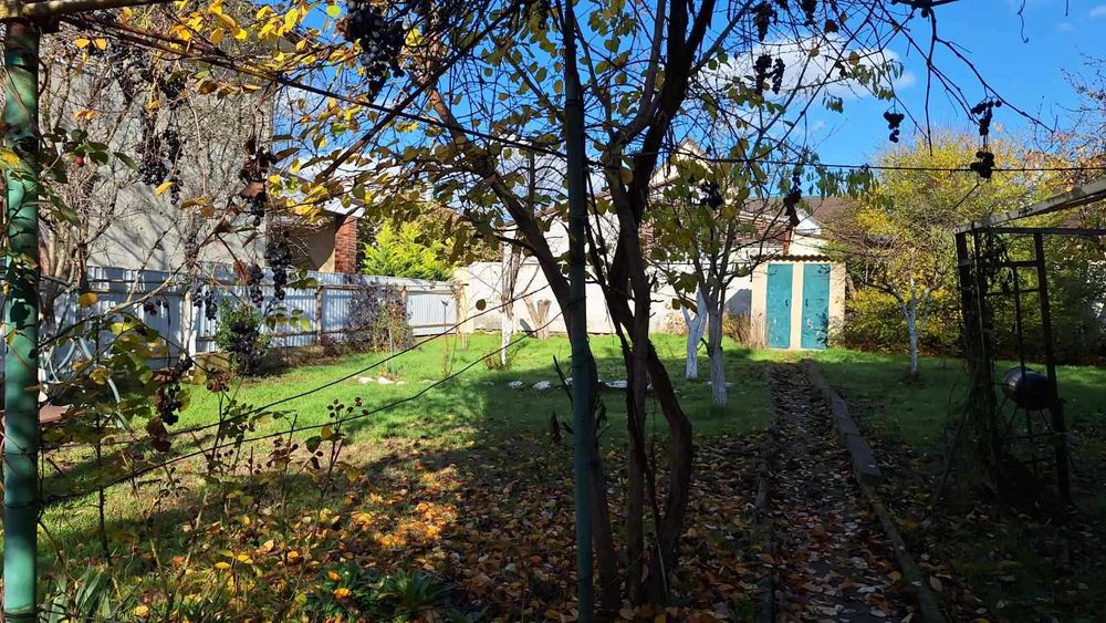 Продам дом в живописном месте вблизи озера пригород Одессы.