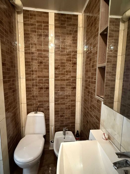 Унікальна 5+кімнатна квартира з гаражем, 2 кухнями та окремим входом