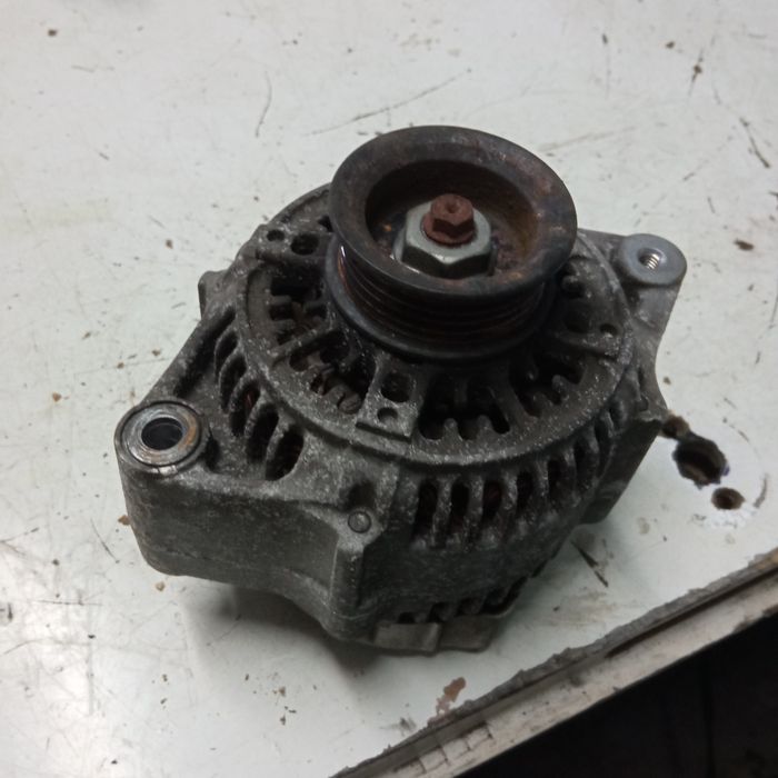 Alternator Suzuki Swift III MK6 Alternator Suzuki Vitara III 1.4 T