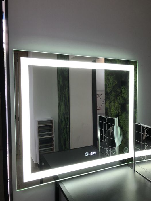 Дзеркало LED  в ванну з підсвіткою , смарт екраном, музикой, часи,