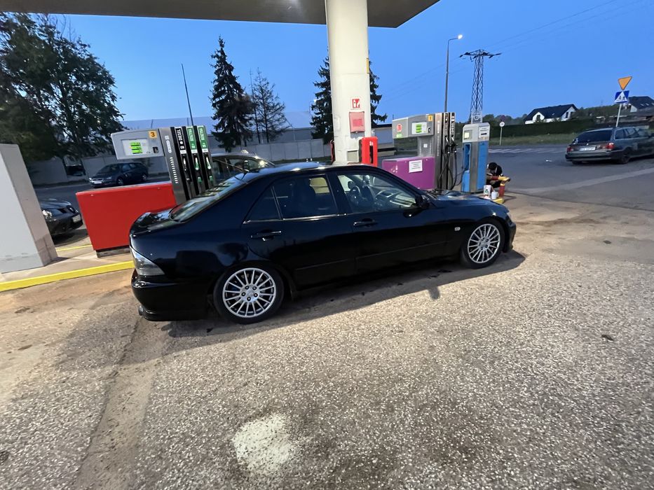 Lexus IS 200 1999r