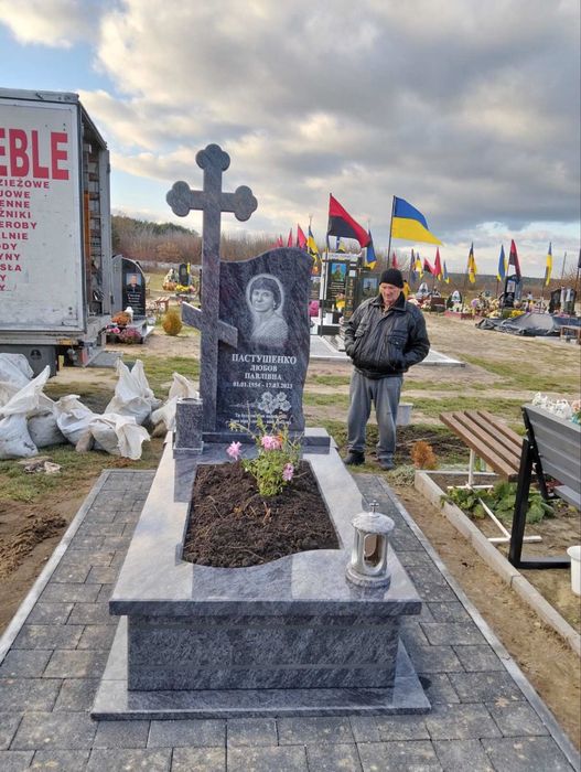 Памятники гранітні