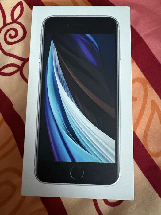Iphone SE 2020 lekko uszkodzony