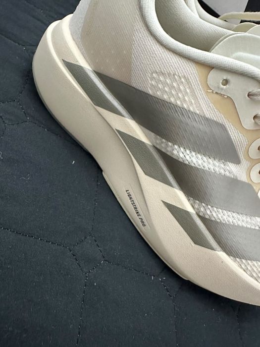 Tenis adidas adizero pro
