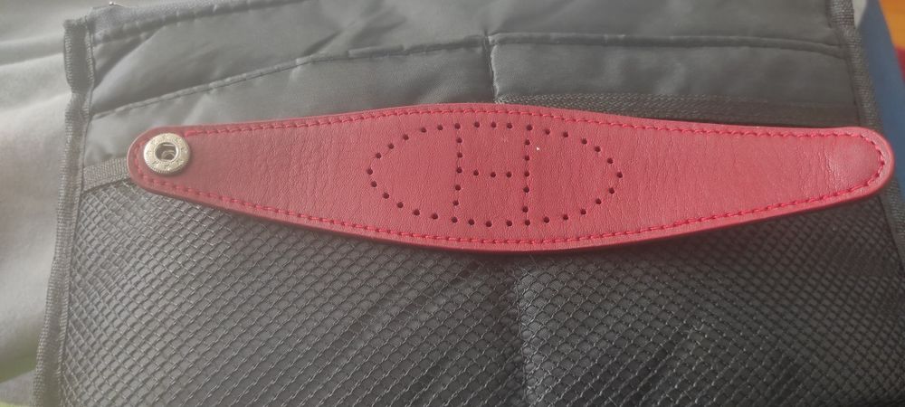 Sprzedam skórzaną bransoletkę