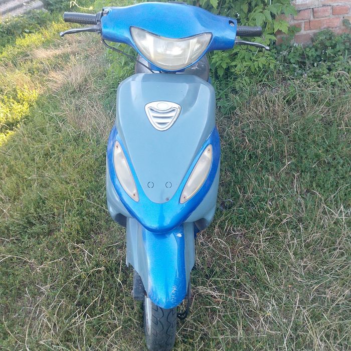 продам скутер 4такт,обьем двигуна,49,9см3,находу сів поїхав здокументами(49,9см3