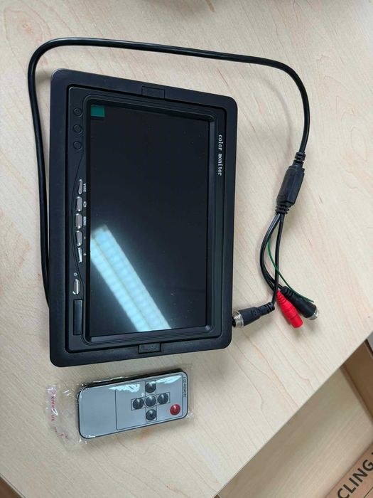 Kamera cofania z monitorem LCD 7” – komplet