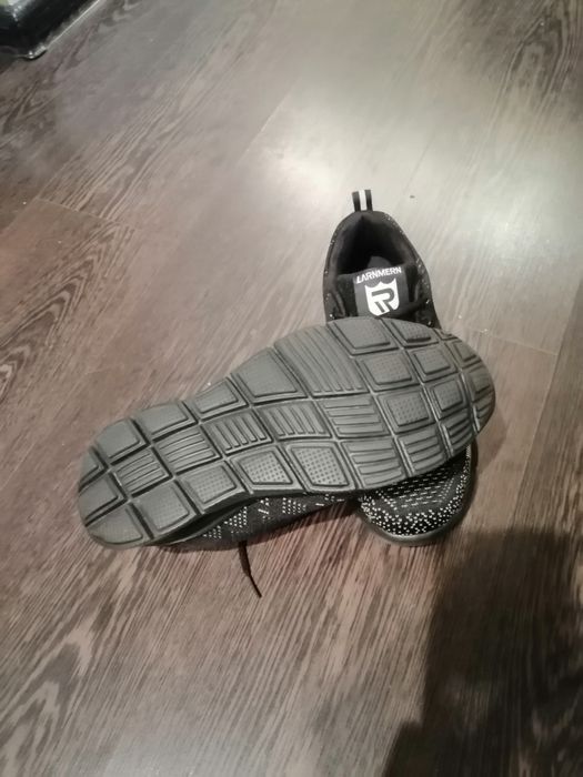 Рабочие кросовки