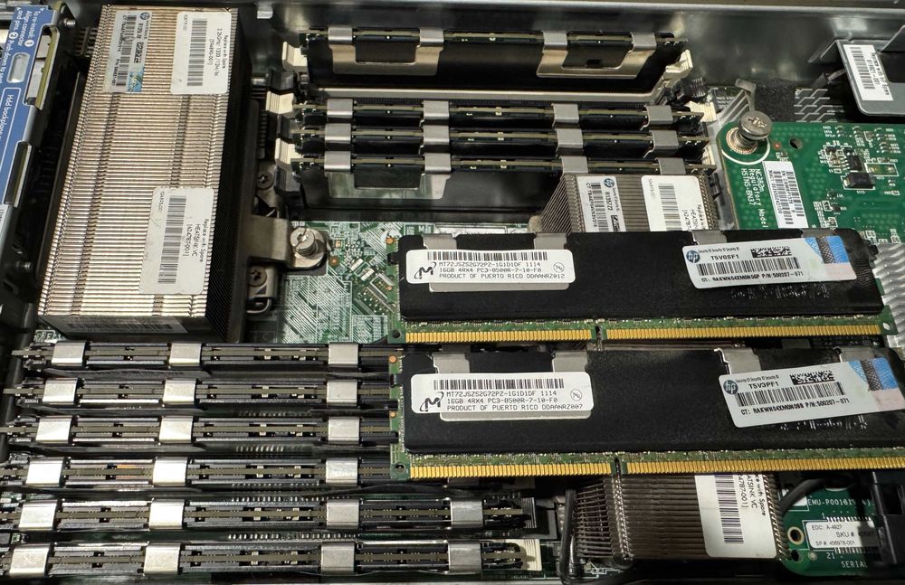 Серверна оперативна память памʼять RAM DDR3 2\4\8\16\32Gb з HP C7000
