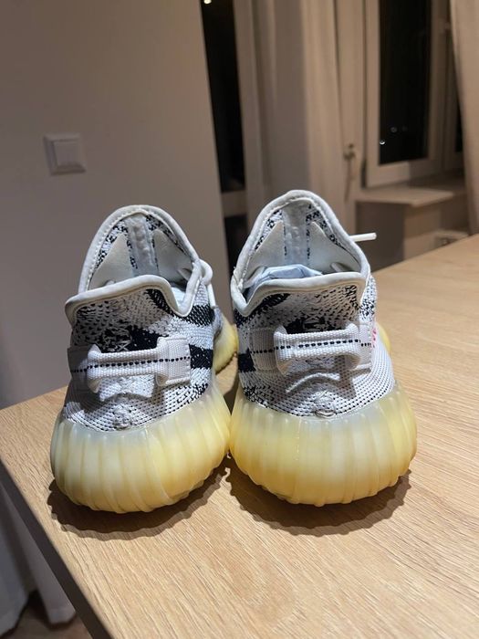 adidas Yeezy boost 350 v2 zebra 40 2/3 beluga onyx black white bone c