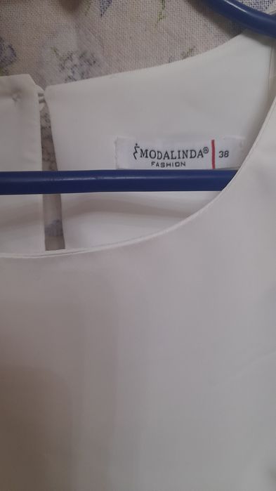 Святкова блузка ,біла, розмір 48,турецька.