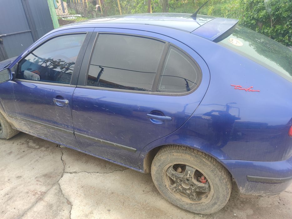 Siat Leon 2002 r