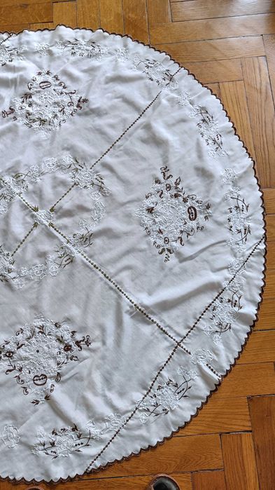 Sprzedam bardzo efektowny niemiecki obrus