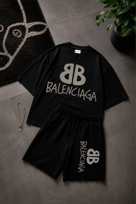 Оверсайз комплект Balenciaga / Футболка и  Шорты Баленсиага