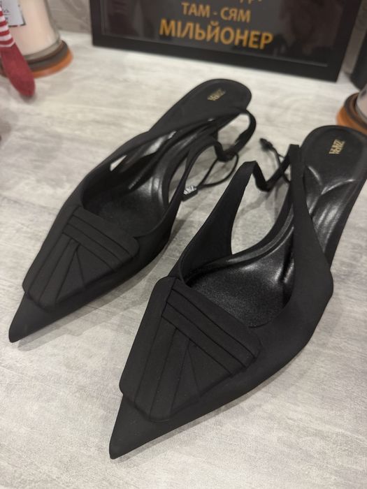 Новые туфли Zara
