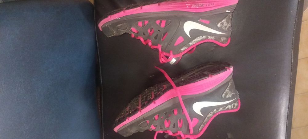 Vendo tenis da nike