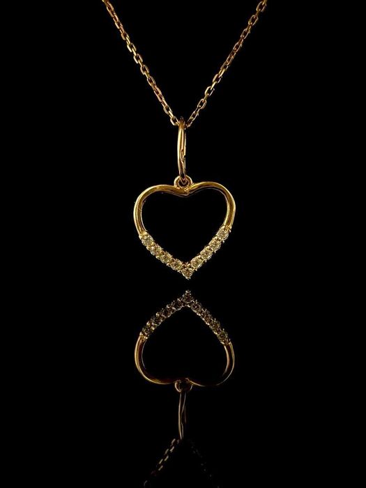 Золотий підвіс/Золотой кулон