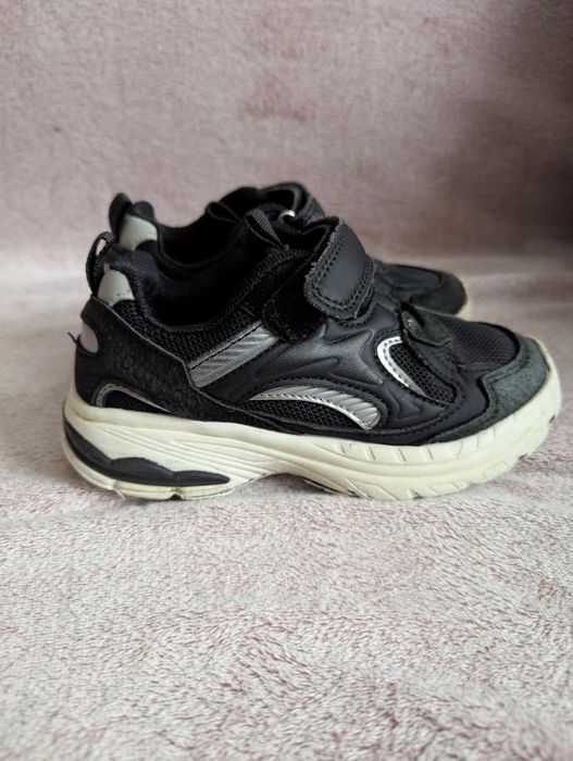 Кросівки для хлопчика 30 р.