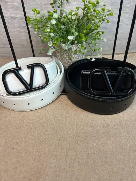 VALENTINO belt 

PRICE: 849₴
SIZE: 105см
           110см
           1