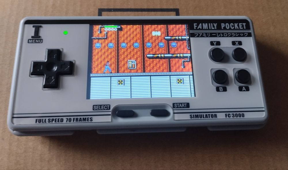 Consola family pocket com 8000 jogos