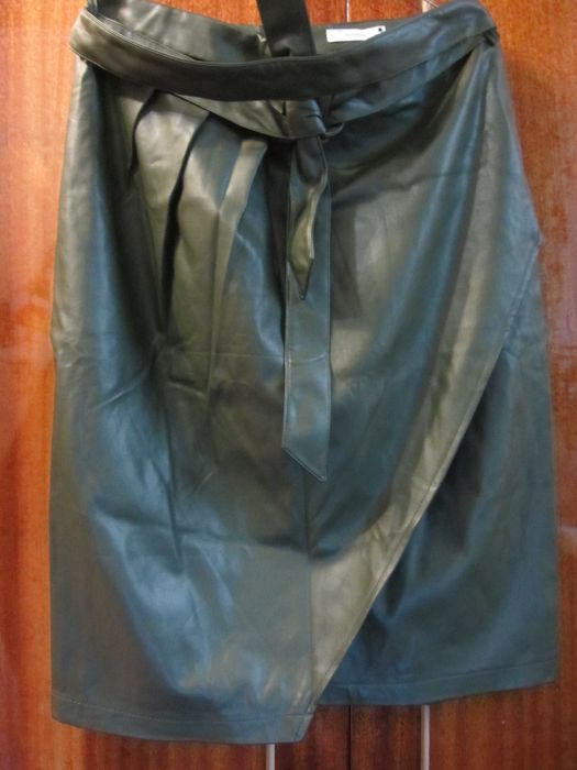 Юбка кожзам хаки