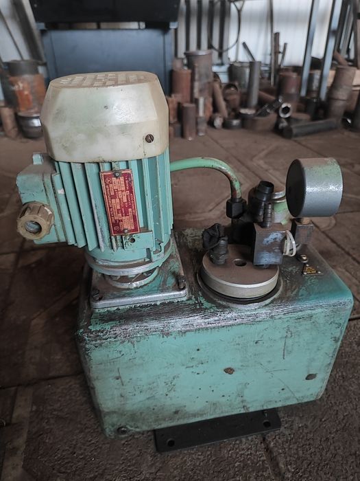 Маслостанція, гідравліка станка