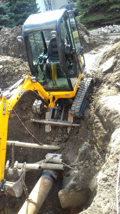 Екскаватор Послуги міні екскаватора Львів область